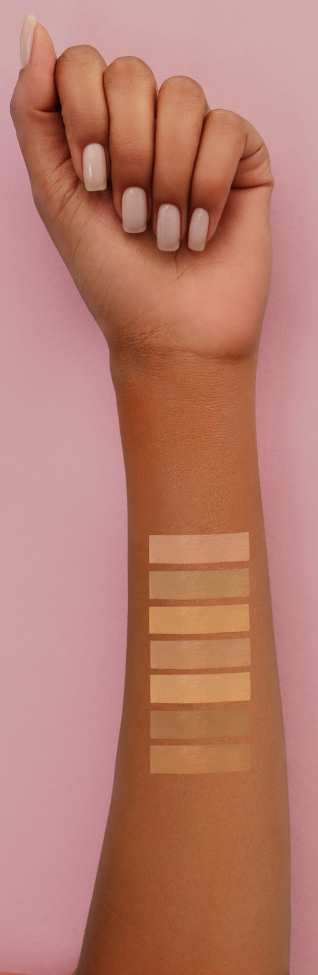 کرم پودر مرطوب کننده رنگی فلورمار غنی شده با آلوئه ورا Tinted Moisturizer Tinted Moisturizer